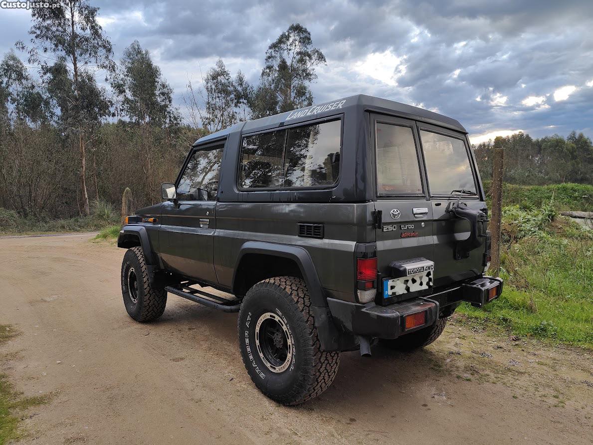 Toyota Land Cruiser bj73 kzt pneus 35 - 93 foto 3