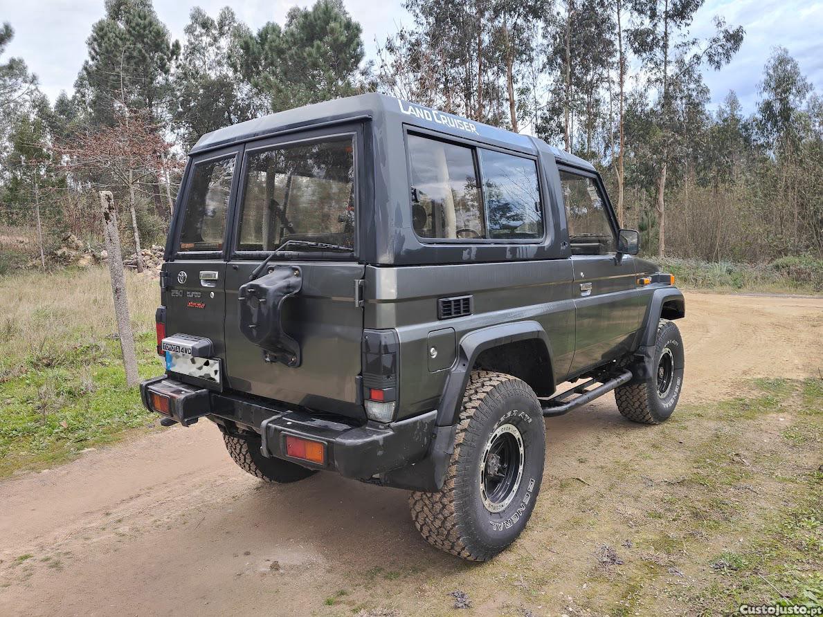 Toyota Land Cruiser bj73 kzt pneus 35 - 93 foto 2