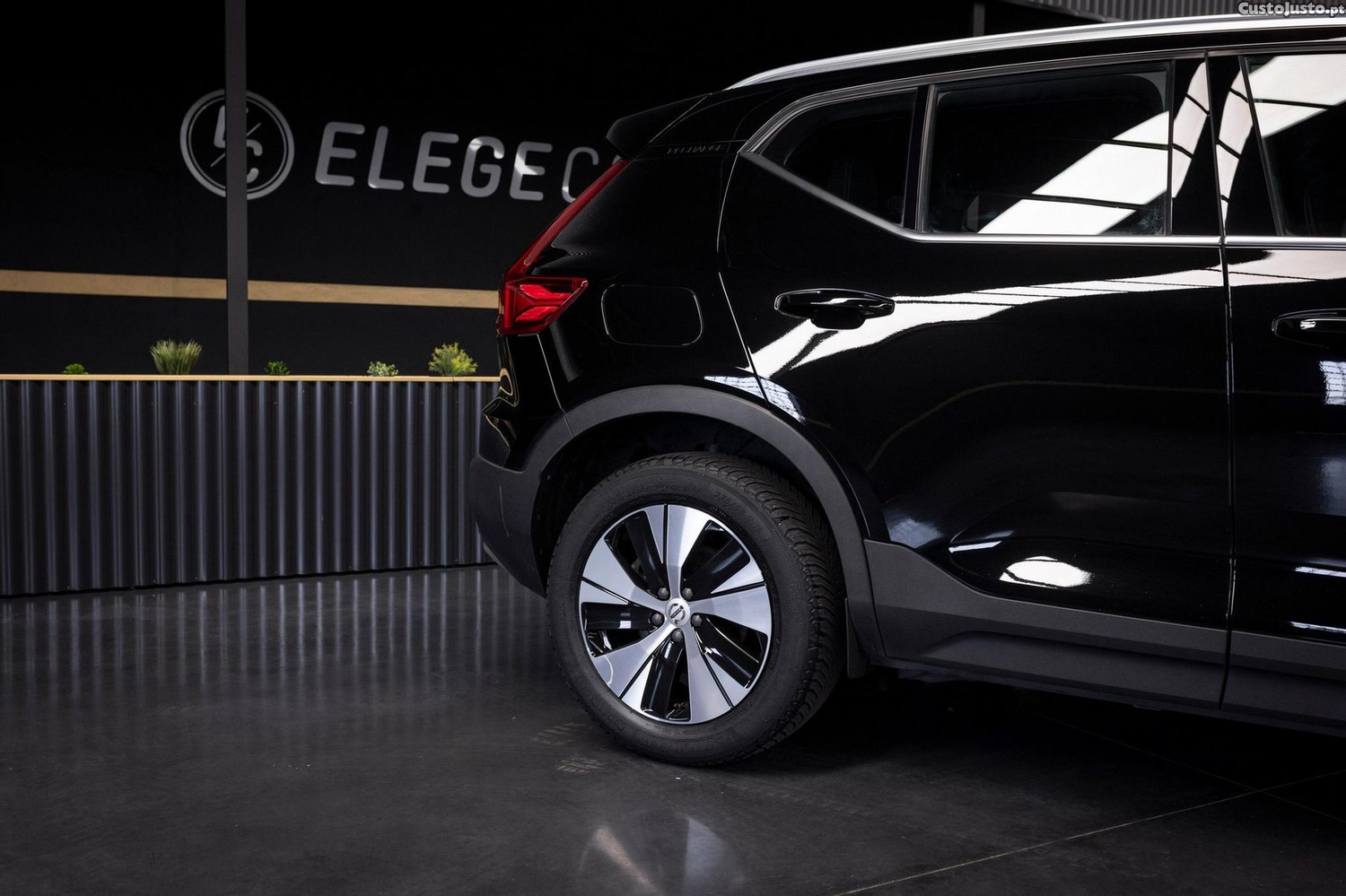 Volvo XC 40 1.5 T5 PHEV Core — fotografia 17