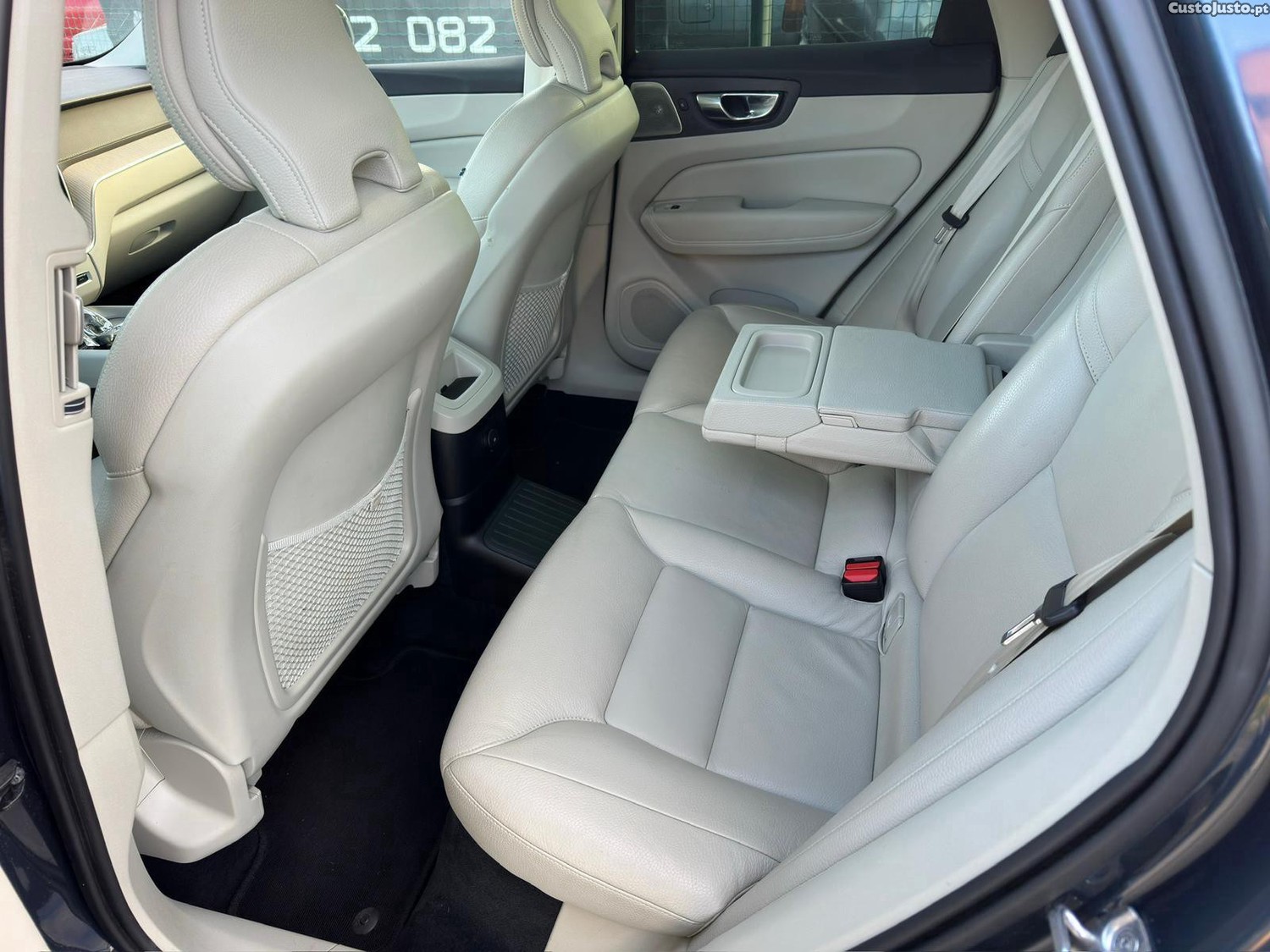 Volvo XC 60 T8 Inscription Nacional — fotografia 6