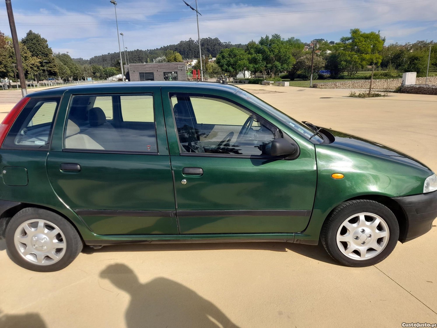Fiat Punto 5 portas — photo 3