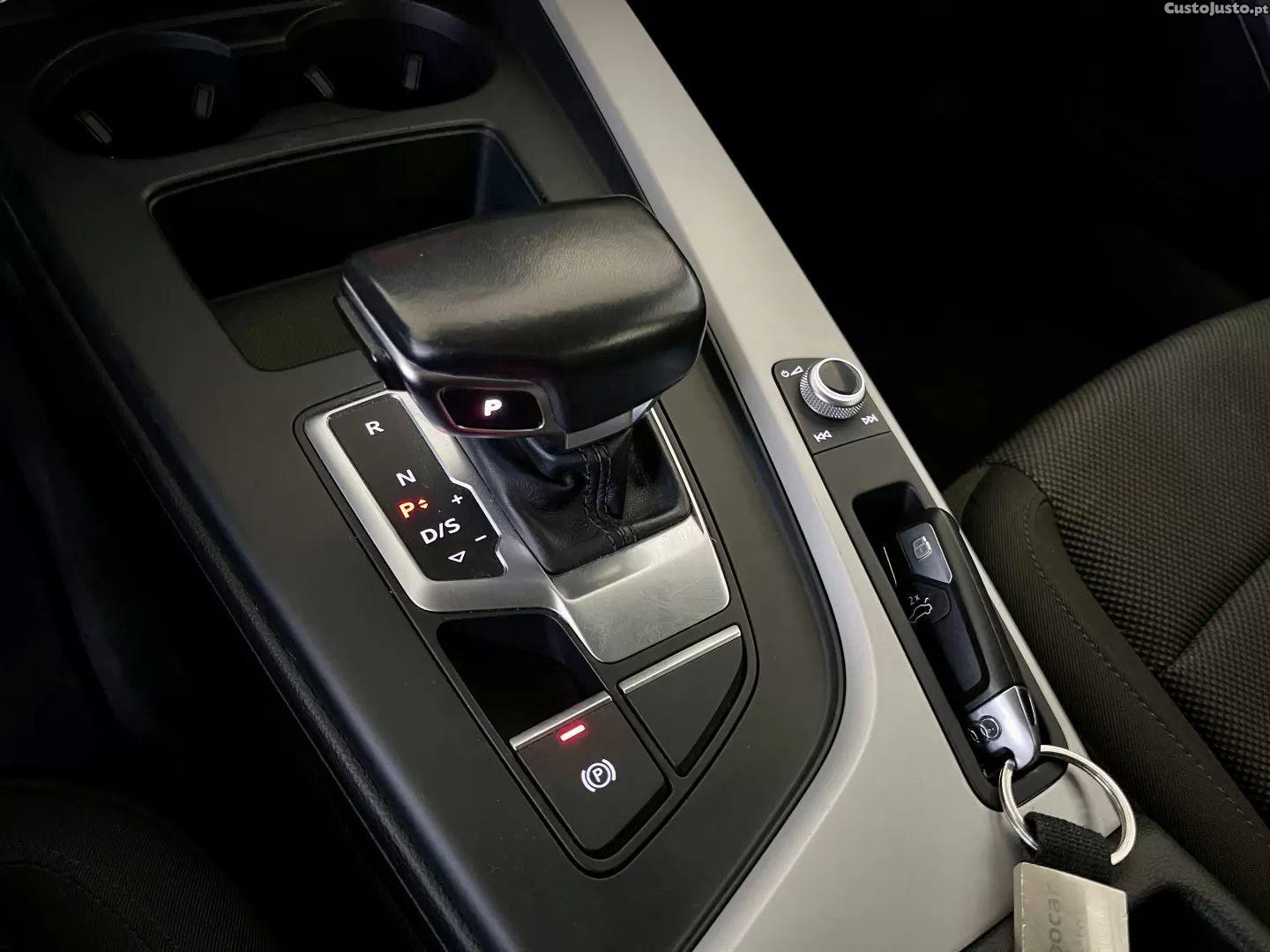 Audi A4 30 tdi s tronic — fotografia 8