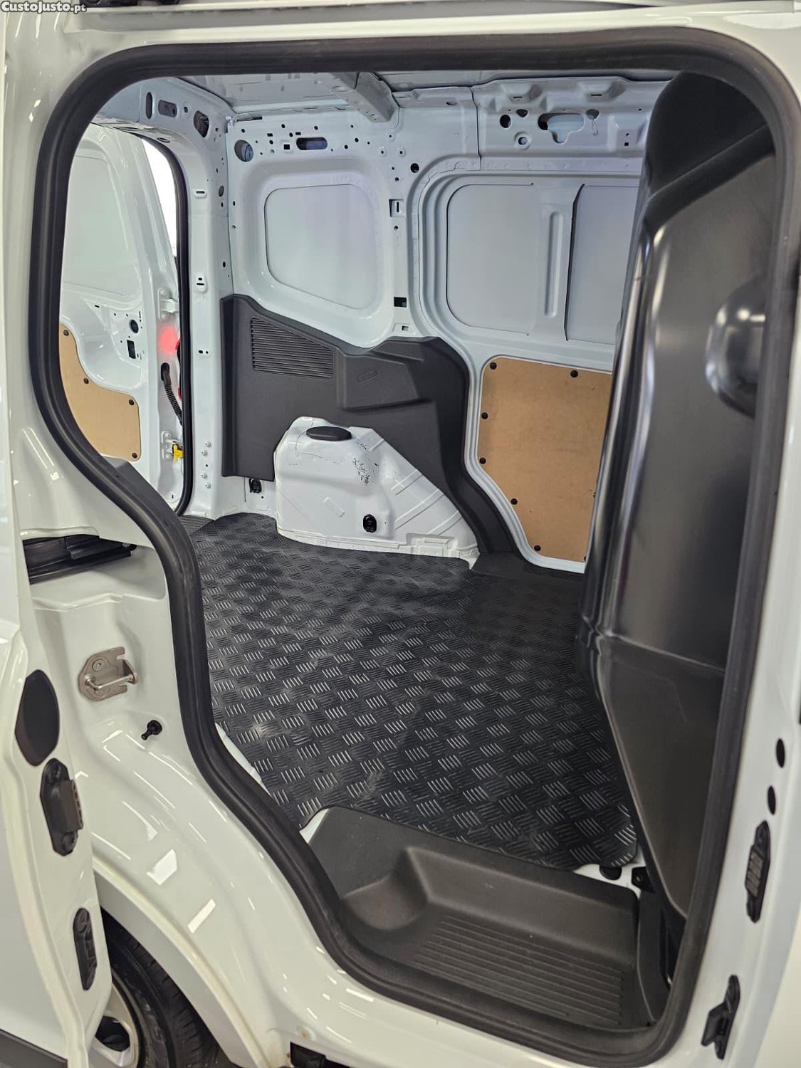 Ford Transit 2LUG-C/IVA-ACEITO TROCA — fotografia 3