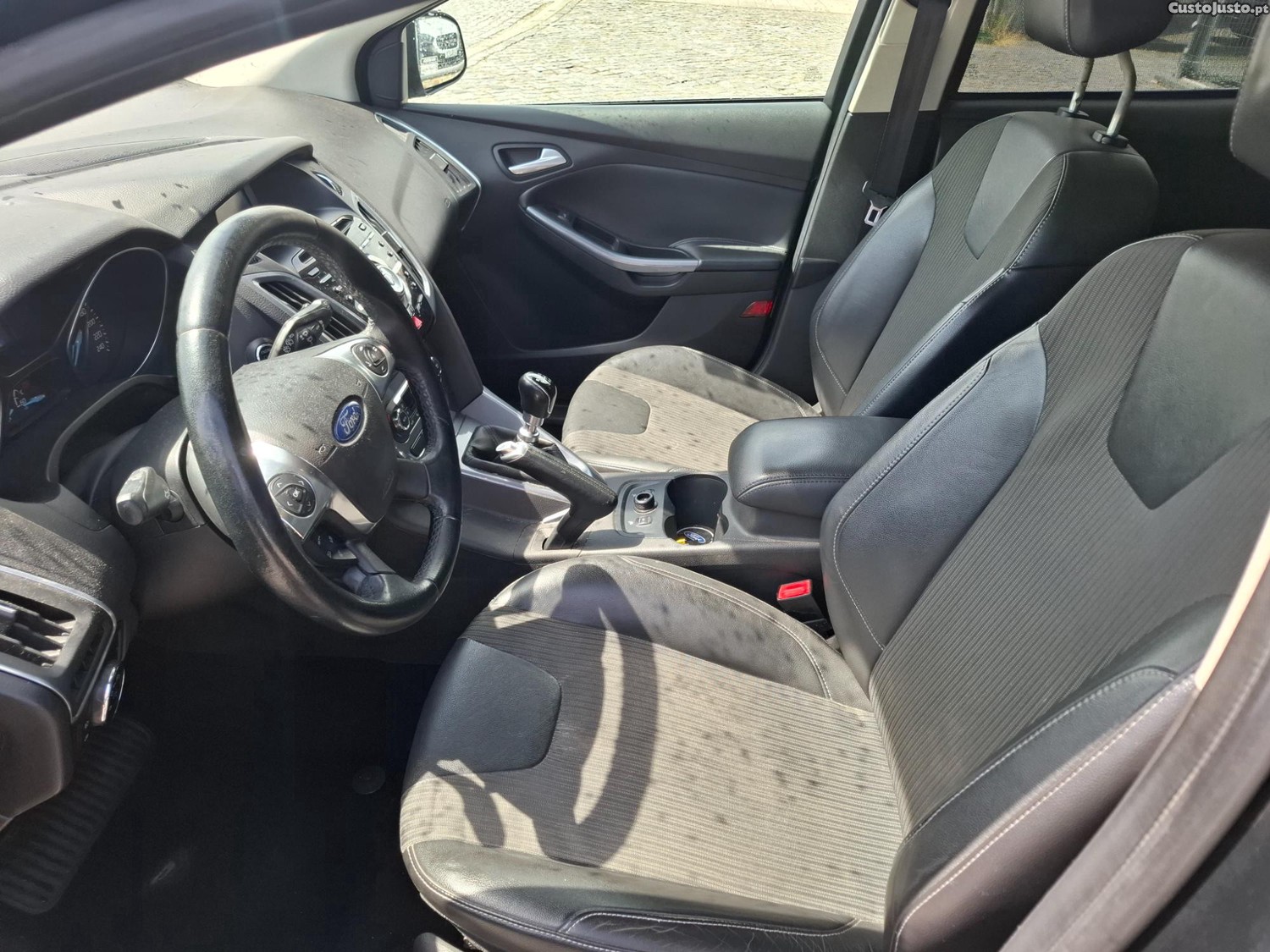Kia Ceed 1600CDTI Exclusive nacional — fotografia 5