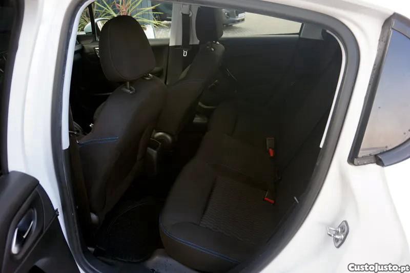 Peugeot 208 1.5 BlueHDi Signatur - 19 foto 5