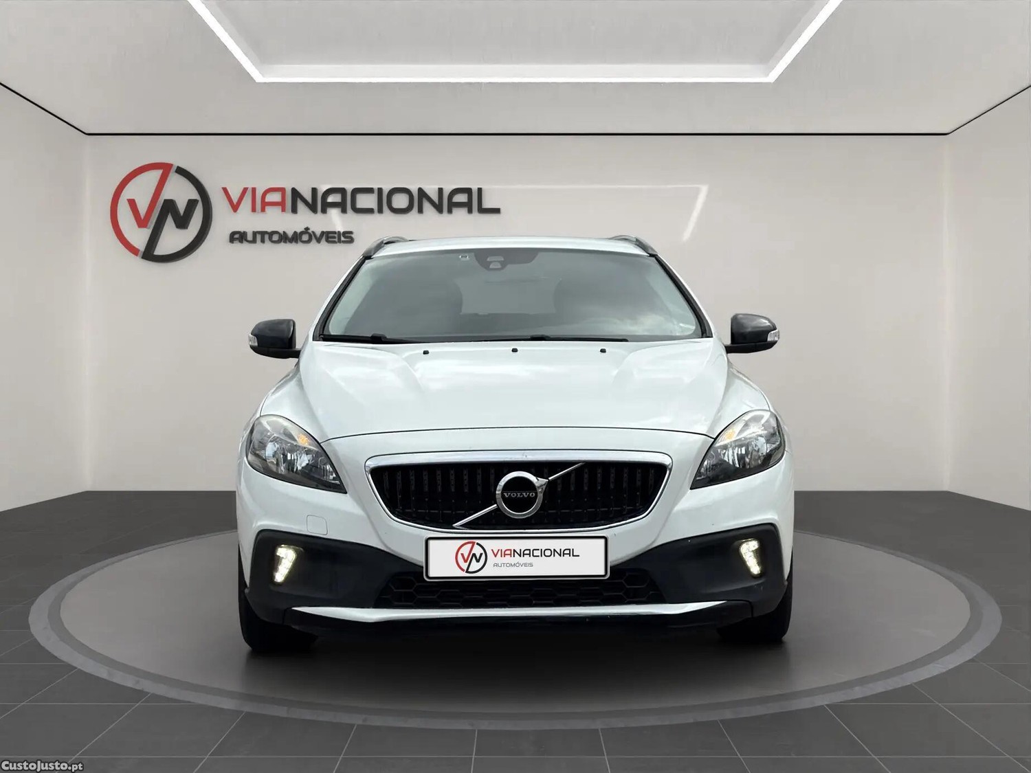 Volvo V40 2.0 D2 — fotografia 18