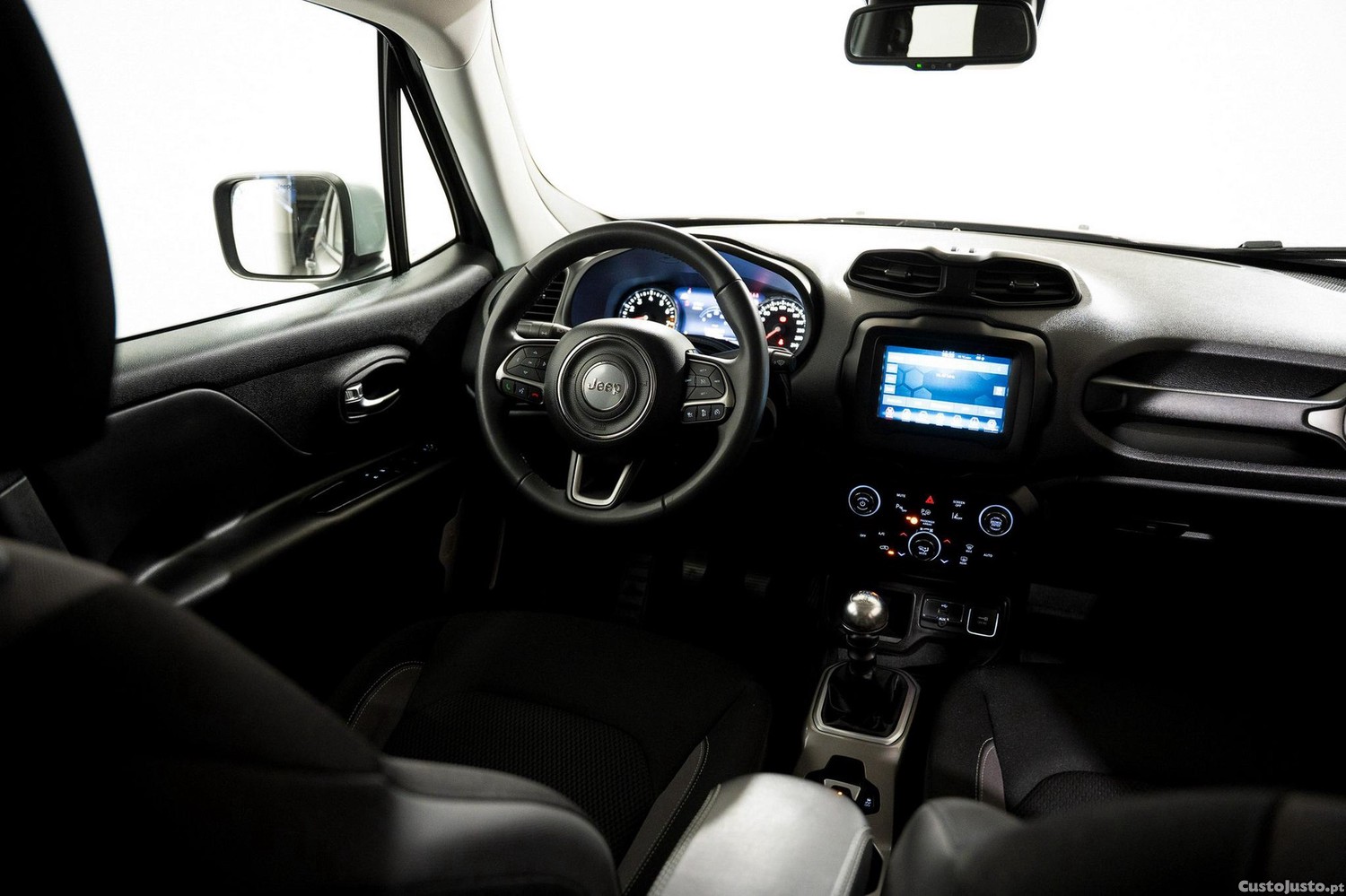 Jeep Renegade 1.0 T Limited — fotografia 11