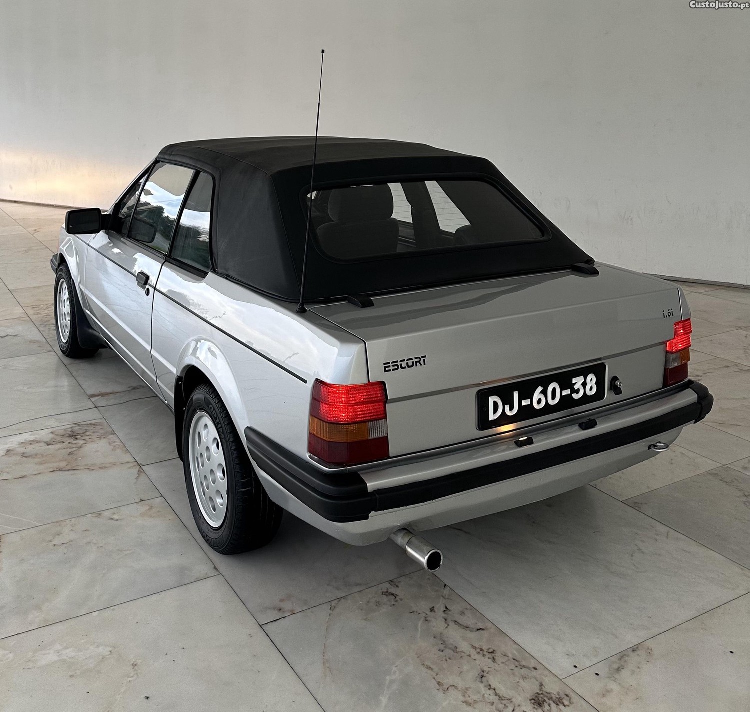 Ford Escort 1.6i Cabriolet "MKIII" — fotografia 9