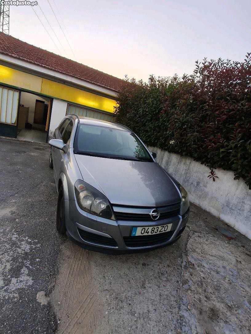 Opel Astra 1.7 CDti 101CV — photo 4
