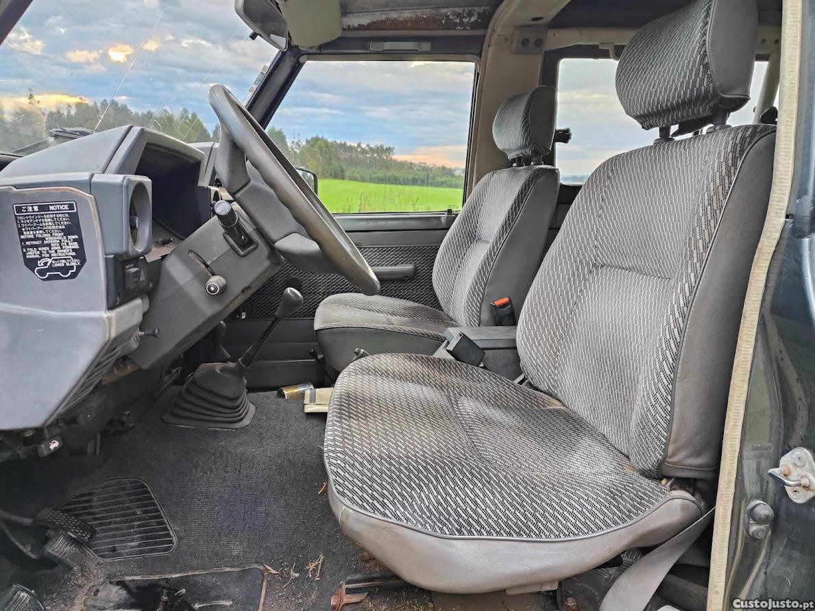 Toyota Land Cruiser bj73 kzt pneus 35 - 93 foto 5