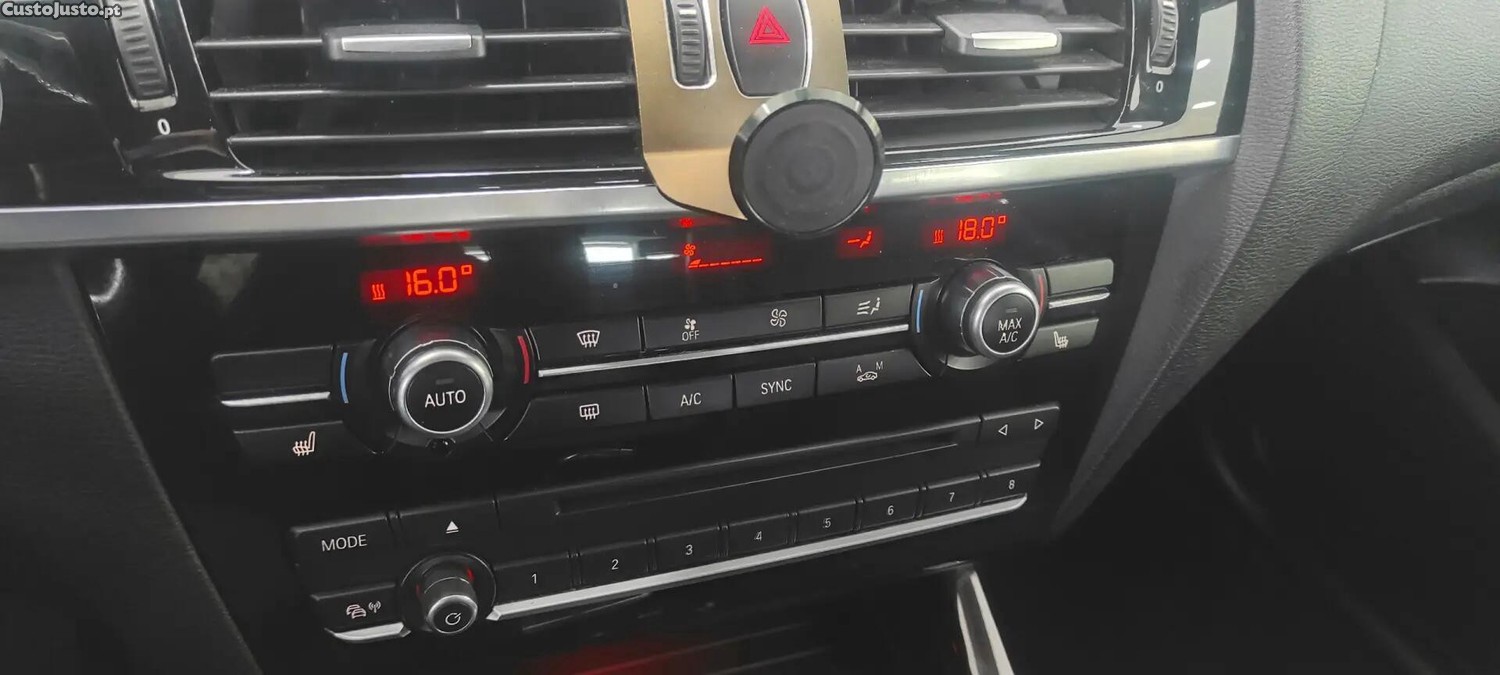 BMW X4 20 d xDrive Pack M Auto — fotografia 2