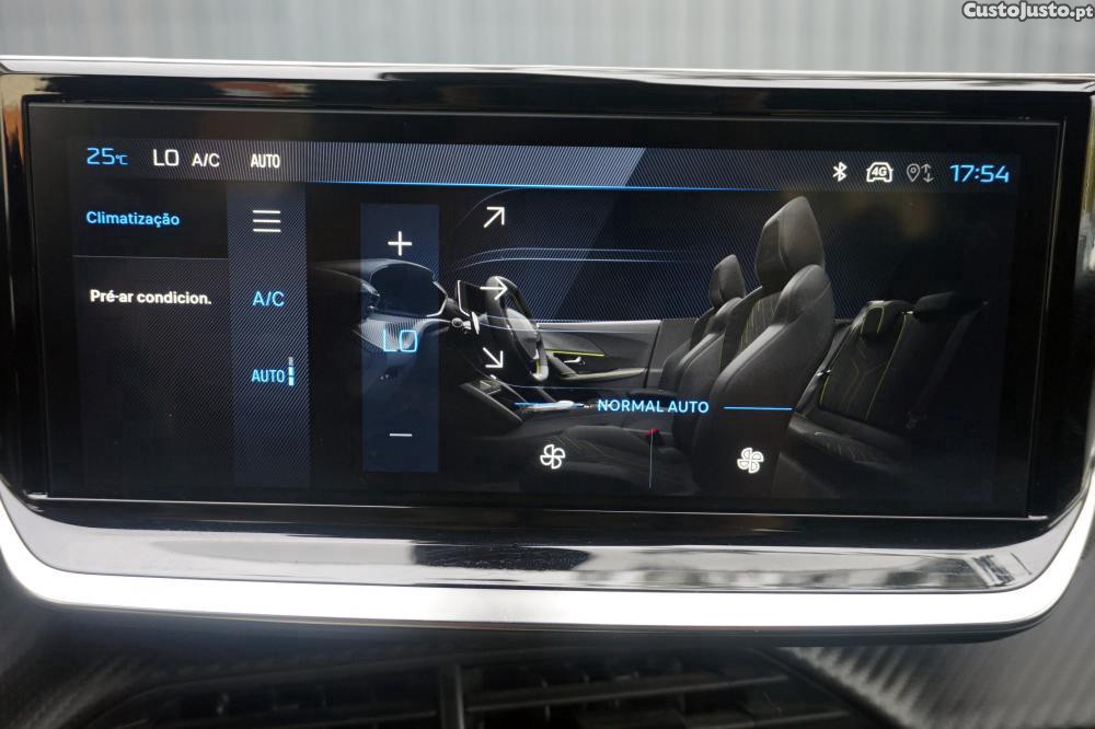 Peugeot e-2008 GT — fotografia 5