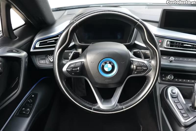BMW i8 Coupé — fotografia 8