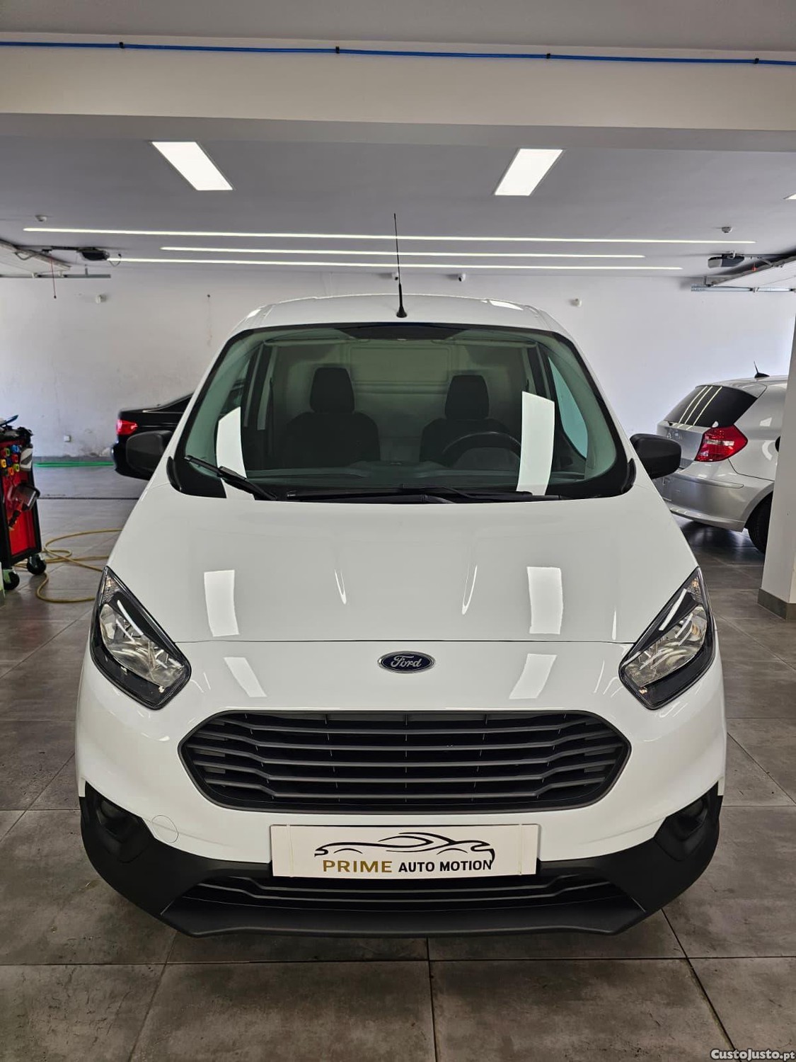 Ford Transit 2LUG-C/IVA-ACEITO TROCA — fotografia 12