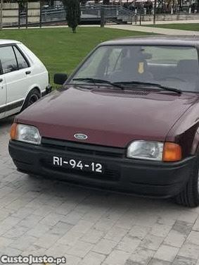 Ford Escort 1.3CL - 89 foto 5