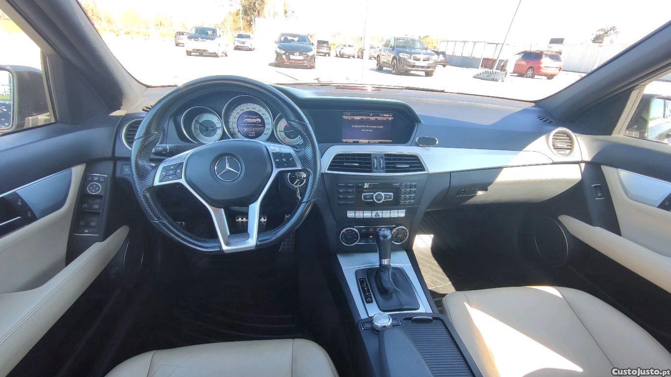 Mercedes-Benz C 250 AMG auto — fotografia 7