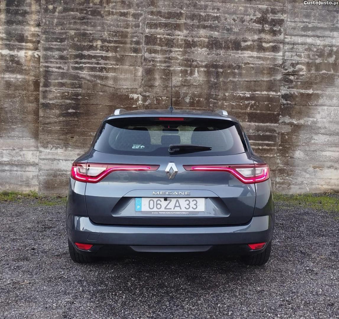 Renault Mégane 1.5 Blue dCi Zen — fotografia 12