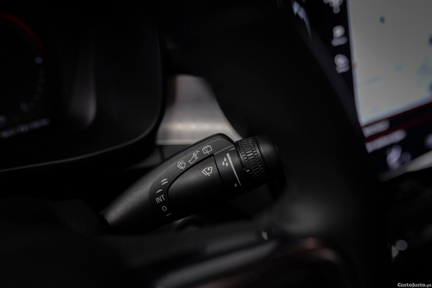 Volvo XC 40 1.5 T5 PHEV Core — fotografia 2