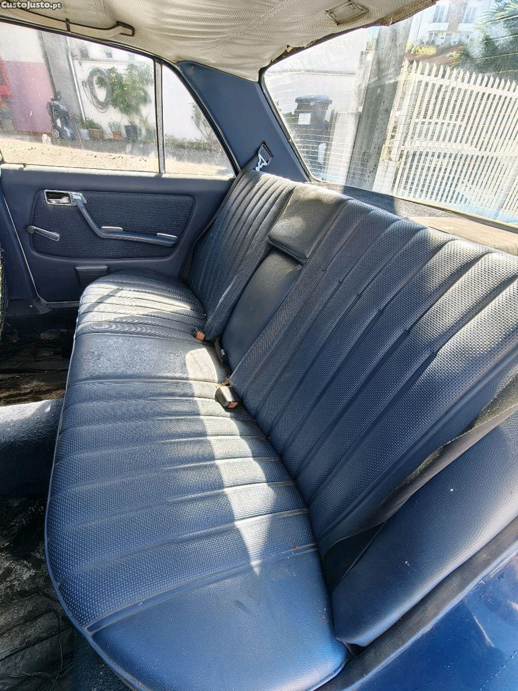 Mercedes-Benz 240 Americana — fotografia 6