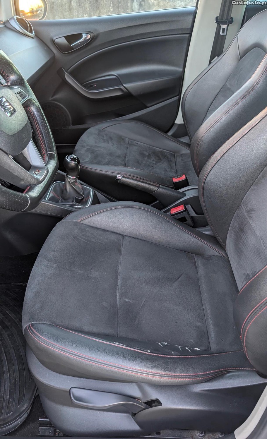 SEAT Ibiza ST 1.4 TDI FR 105 - Oportunidade! — fotografia 11