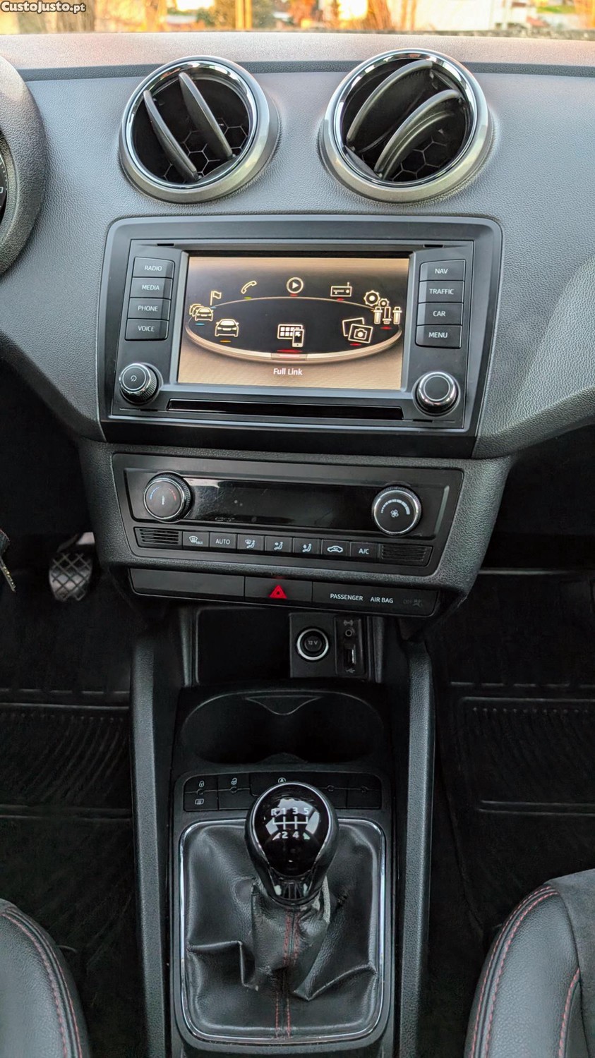 SEAT Ibiza ST 1.4 TDI FR 105 - Oportunidade! — fotografia 8