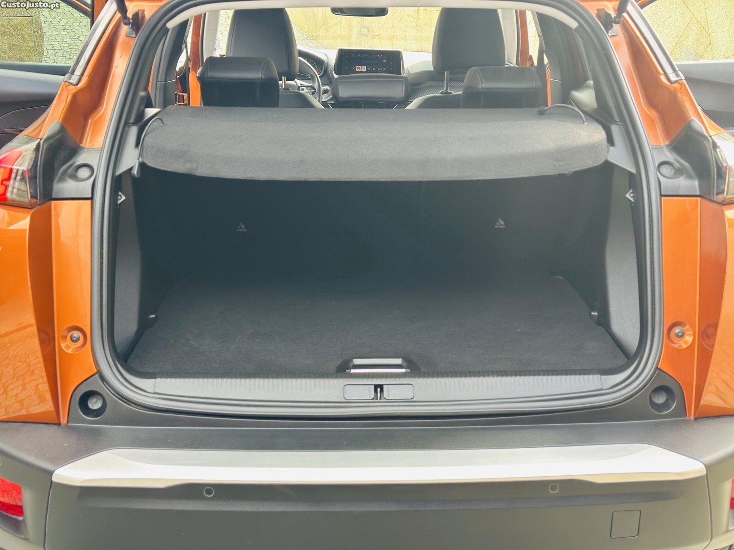 Peugeot 2008 1.2 Allure — fotografia 7