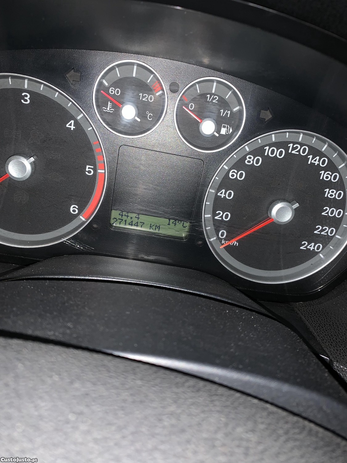 Ford Focus 1.6 tdci sw — fotografia 3