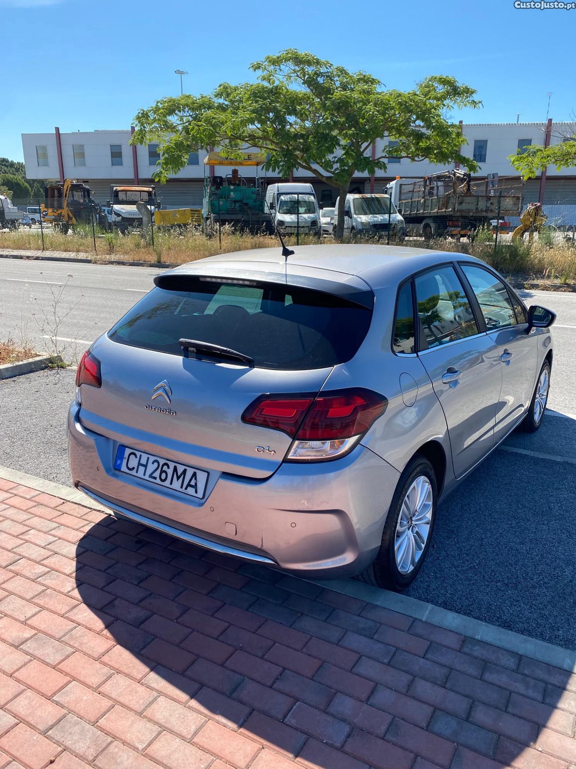 Citroën C4 1.2 Gasolina 110 cavalos — photo 5