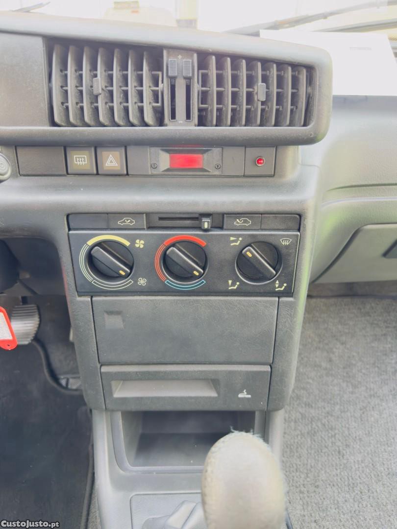 Peugeot 405 1.4 GR — fotografia 4