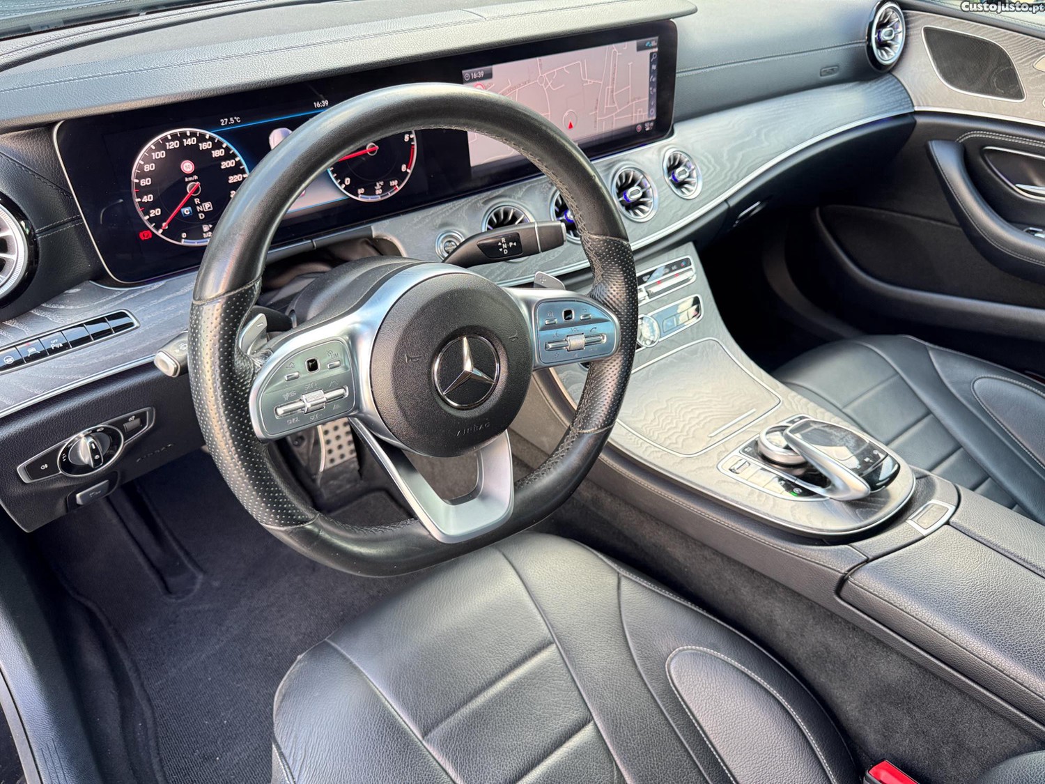 Mercedes-Benz CLS 300 300 d - 19 — photo 4