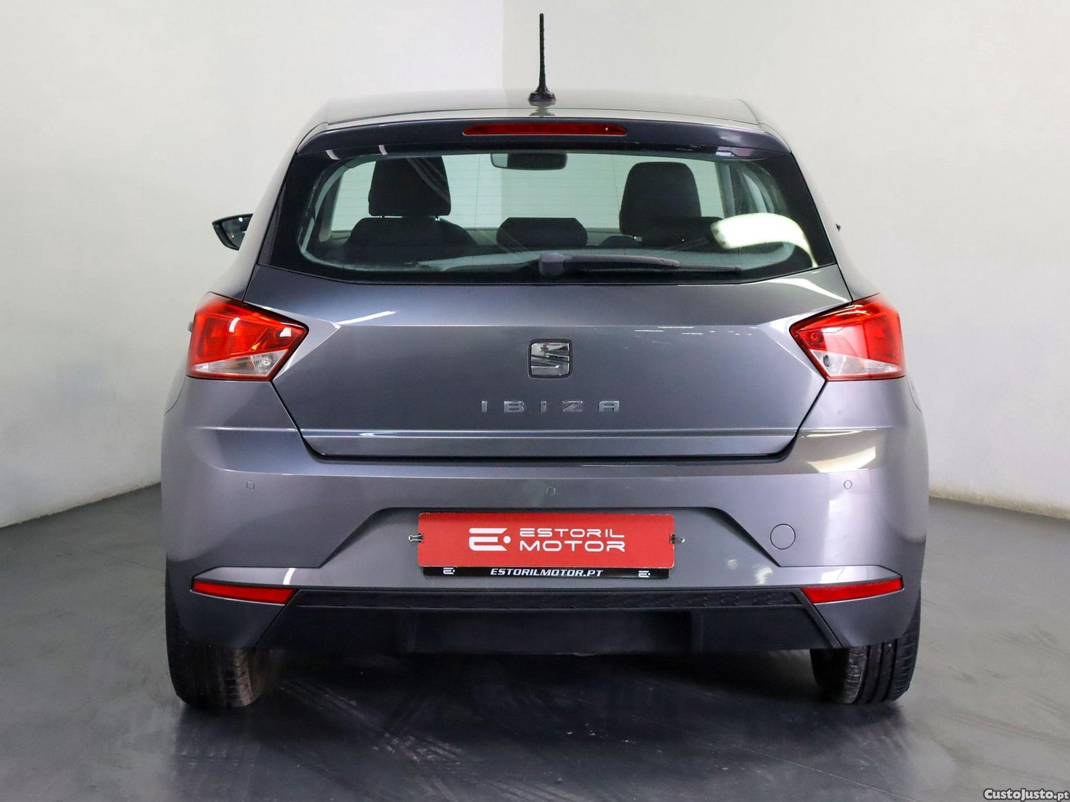 SEAT Ibiza 1.6 TDI Reference — fotografia 16