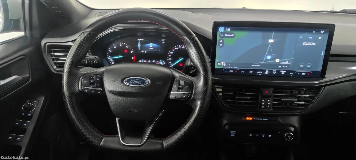 Ford Focus 1.0 EcoBoost MHEV ST-Line — fotografia 23