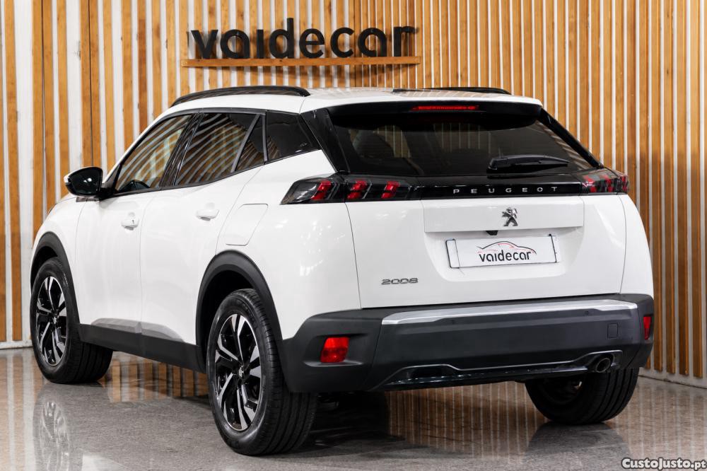 Peugeot 2008 PureTech 100 Allure - 20 — photo 2