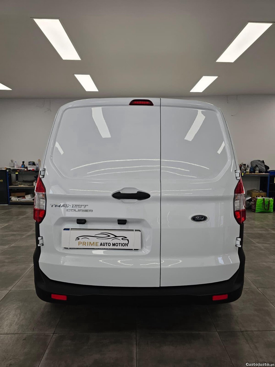 Ford Transit 2LUG-C/IVA-ACEITO TROCA — fotografia 9