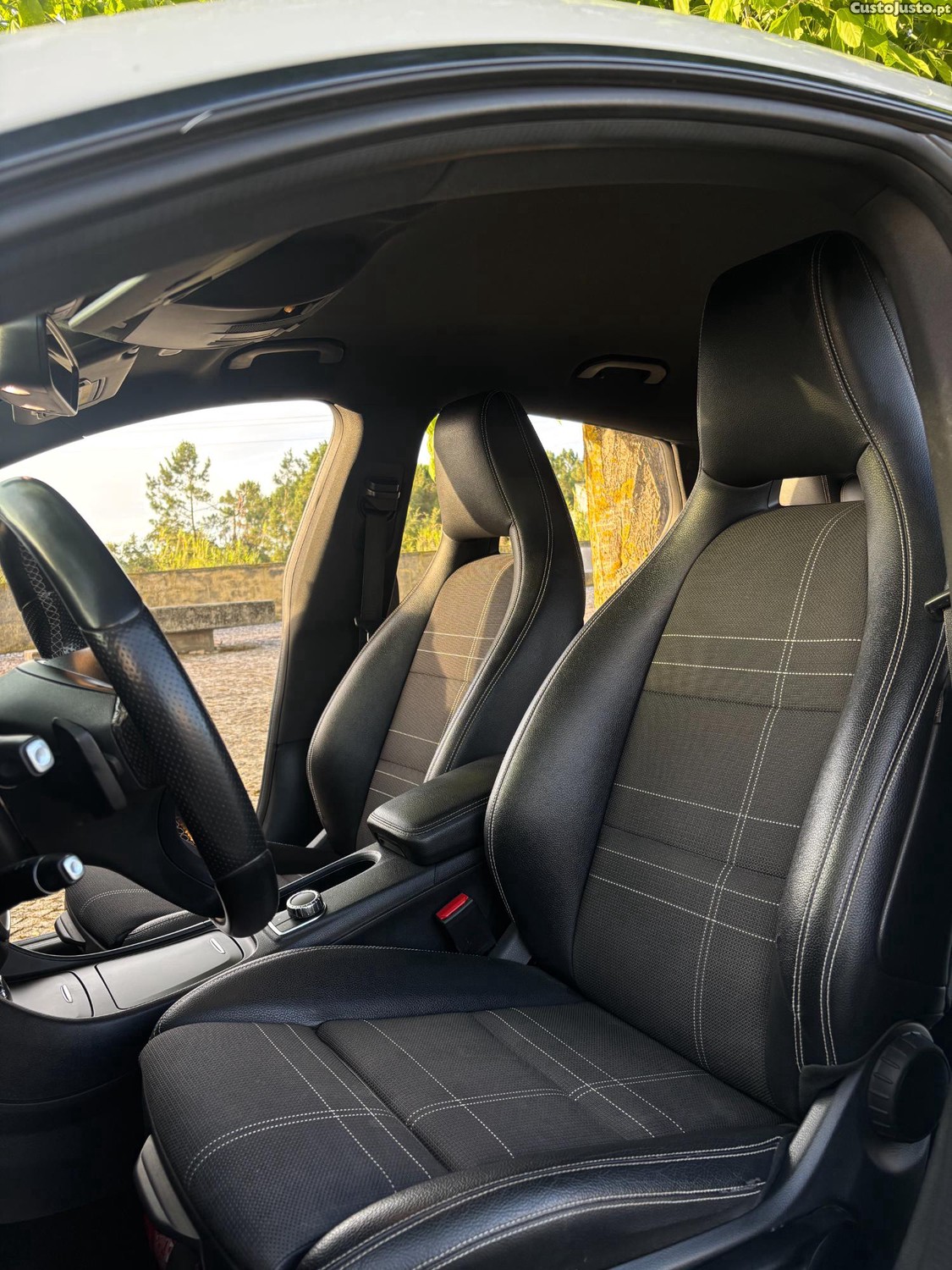 Mercedes-Benz CLA 180 Auto Shooting Break — fotografia 8
