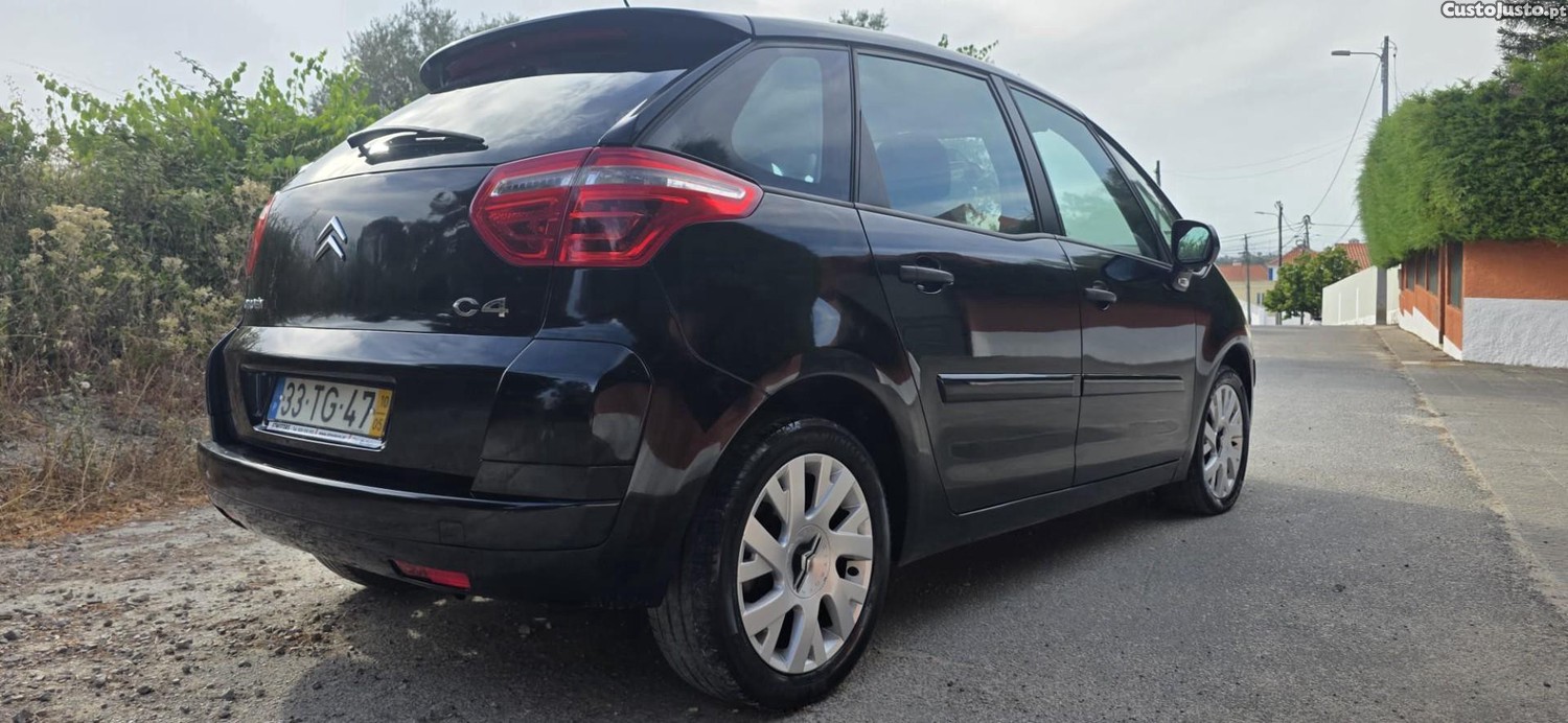 Citroën C4 Picasso 1.6 HDi Confort — fotografia 7