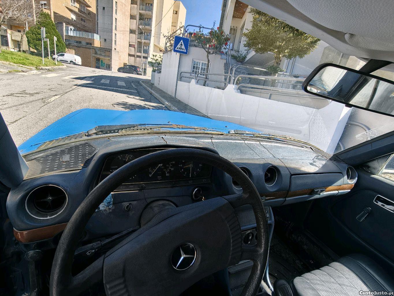 Mercedes-Benz 240 Americana — fotografia 5