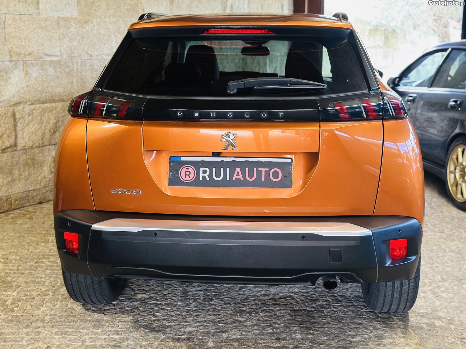 Peugeot 2008 1.2 Allure — fotografia 5