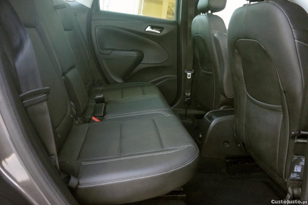 Opel Crossland X 1.2 T Ultimate — photo 3