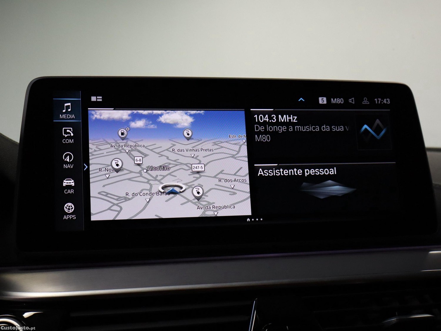 BMW 530 e Line Luxury — fotografia 11