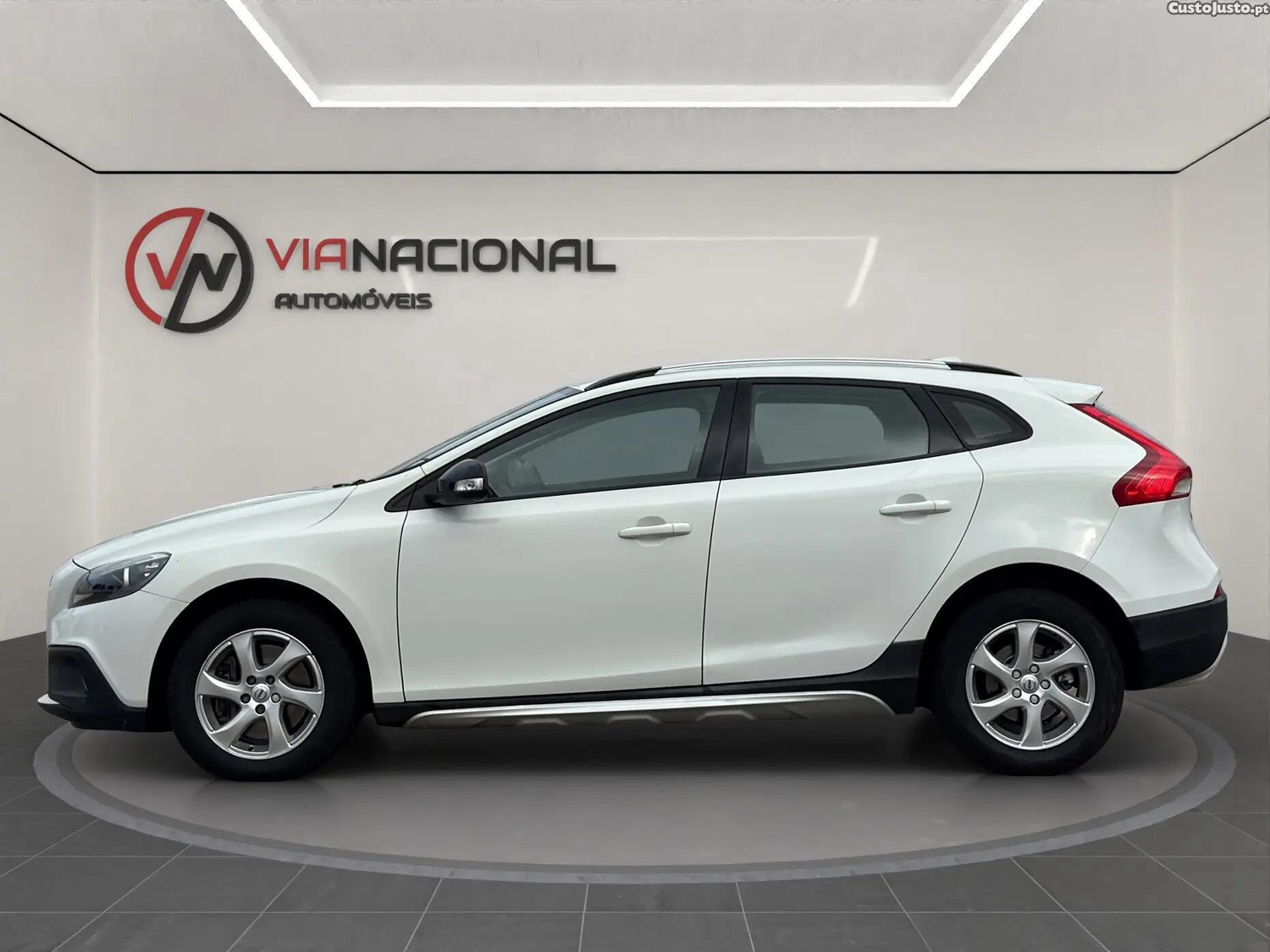 Volvo V40 2.0 D2 — fotografia 16