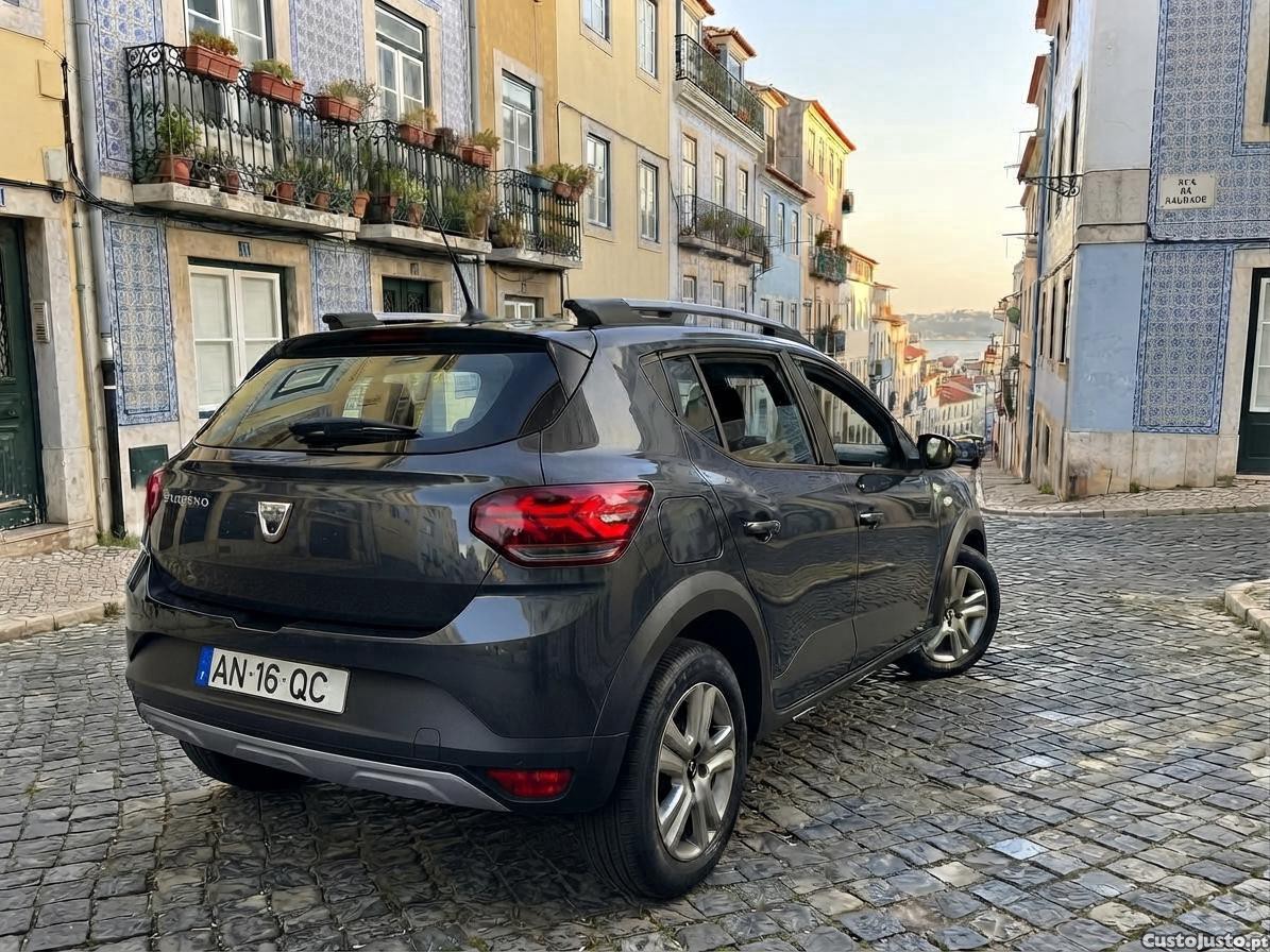 Dacia Sandero 1.0 ECO-G Stepway Bi-fuel — photo 4
