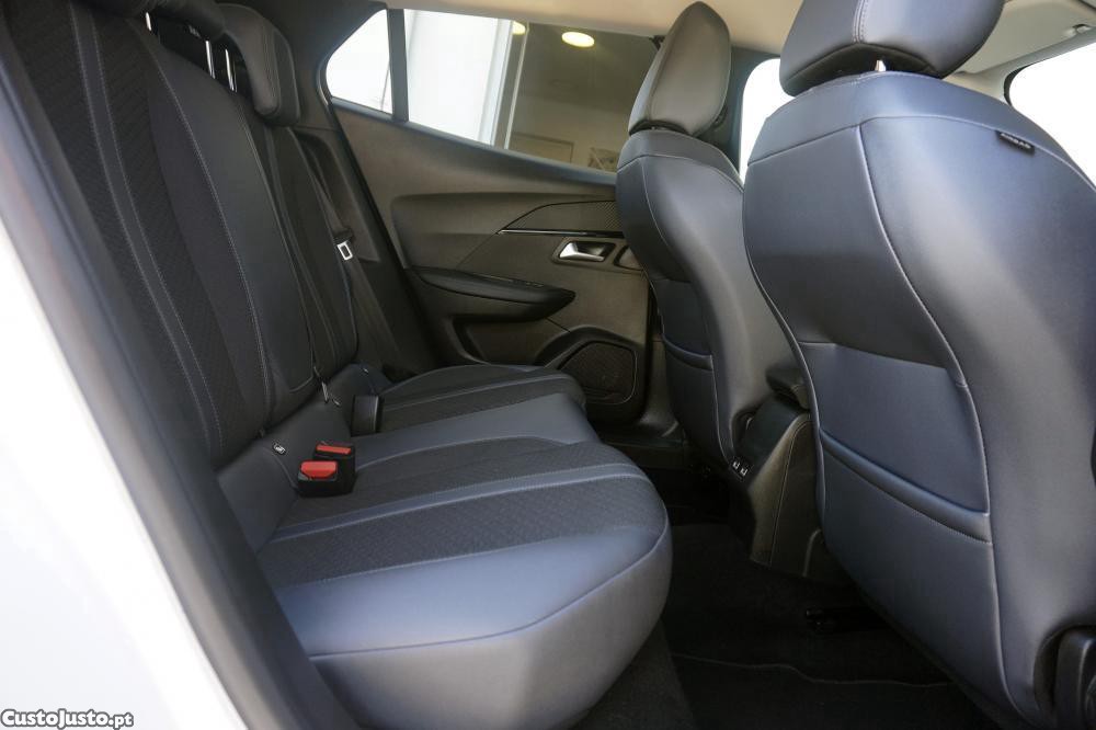 Peugeot 2008 PureTech 100 Allure - 20 — photo 3