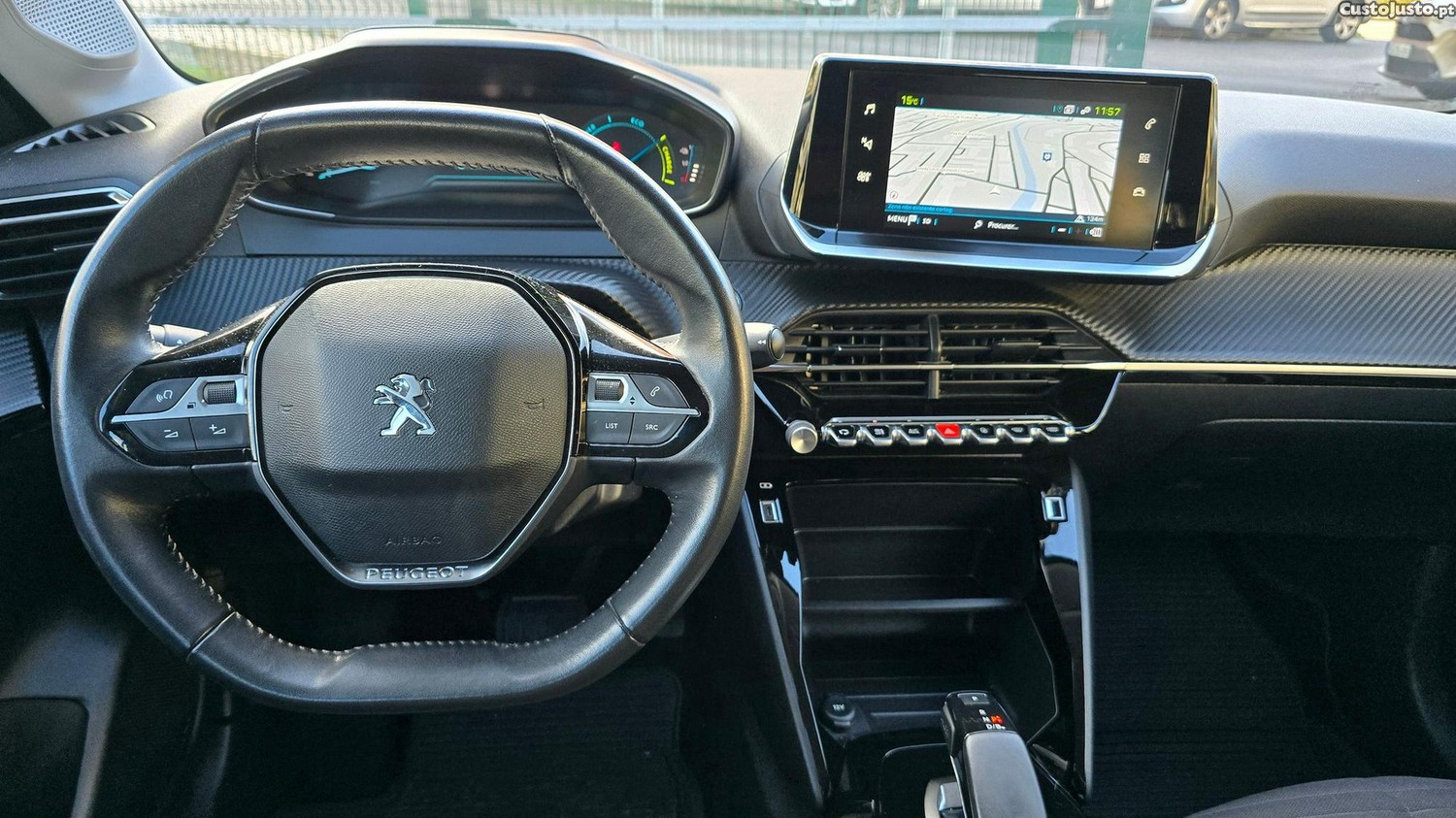 Peugeot 208 50 kWh Active — fotografia 18