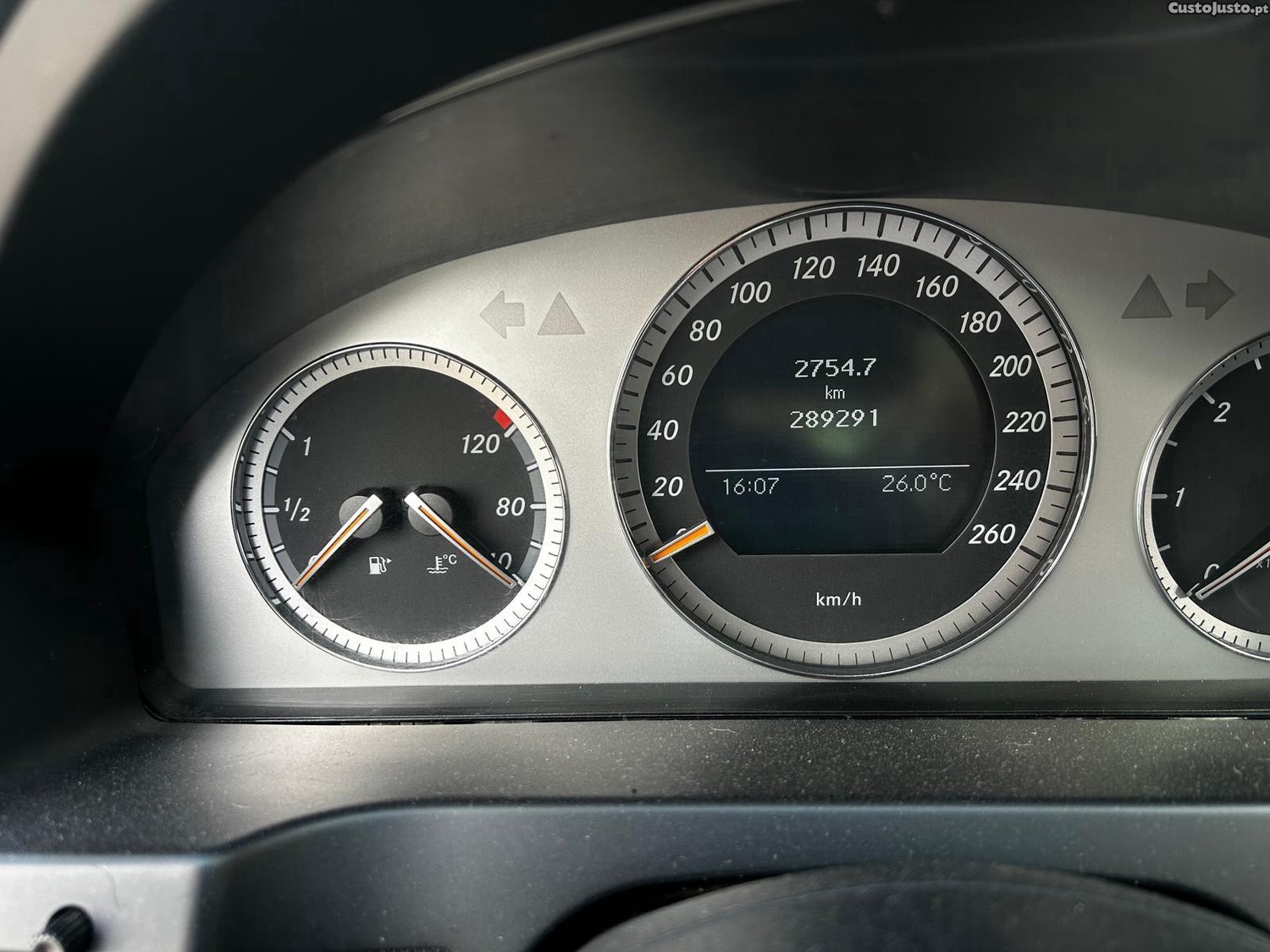 Mercedes-Benz C 220 CLASSIC - 08 foto 2