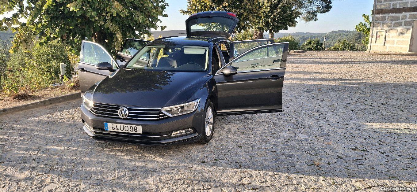 VW Passat Variant 2.0 Bluemotion Confortline DSG - 18 foto 5