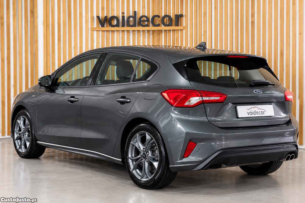 Ford Focus 1.0 EcoBoost ST-Line — photo 2