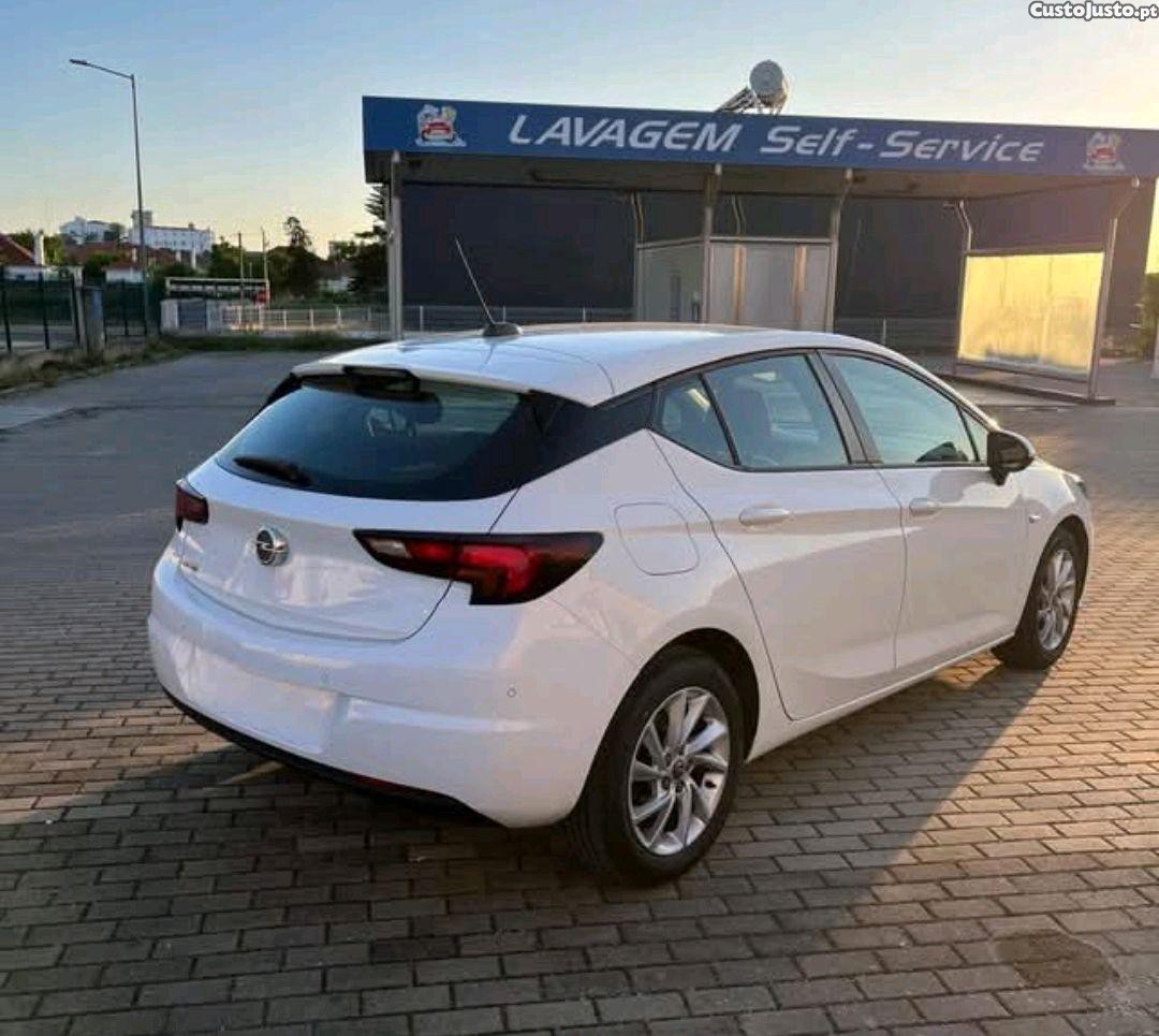 Opel Astra 1.5 cdti ano 2020 — fotografia 6