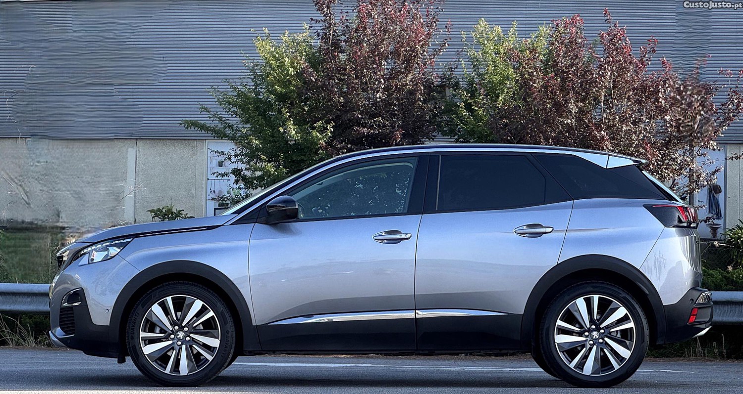 Peugeot 3008 1.5 BlueHdi Allure Pack J19 Full Extras — fotografia 7