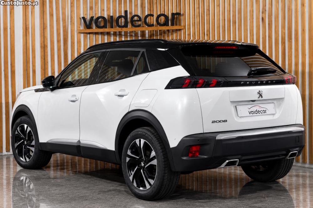 Peugeot 2008 1.2 PureTech GT - 21 — photo 2